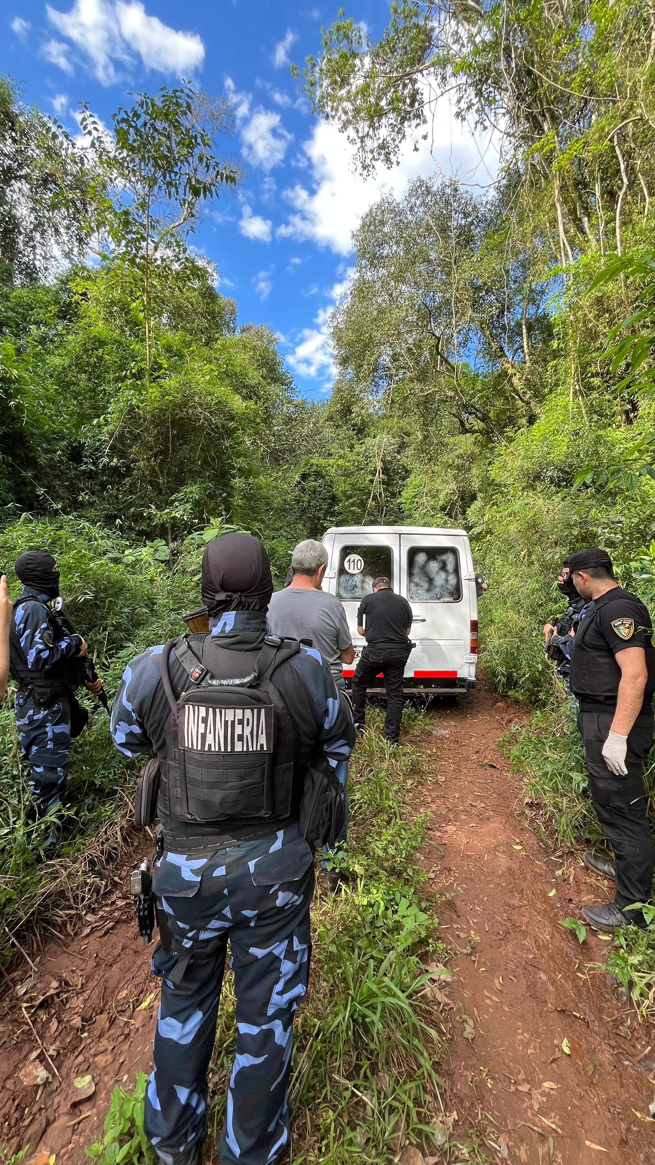 Golpe al narcotráfico en General Urquiza: incautaron casi dos toneladas de marihuana valuada en $4.400 millones 2